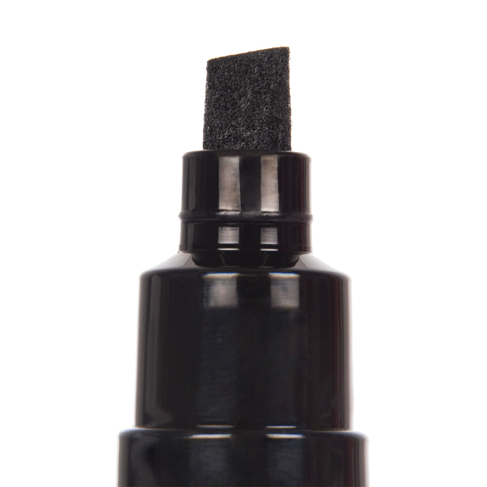 The bold chisel tip of the Uni Posca PC-8K marker.