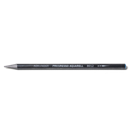A sharpened 8912 Koh-i-noor Progresso Aquarell graphite pencil with a lacquer coating.